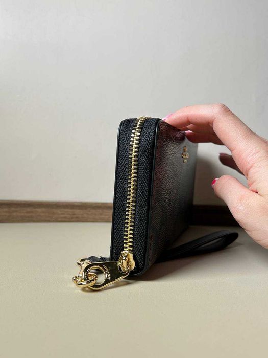 Гаманець Coach Long Zip коричневий