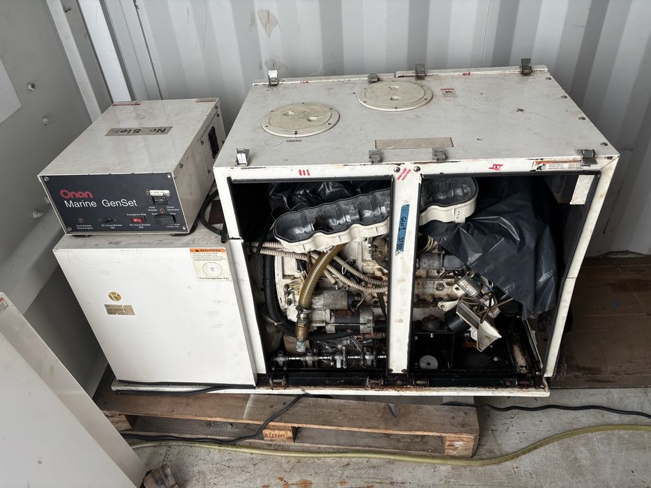 Gerador maritimo diesel Cummings Onan 22,5kva trifasico