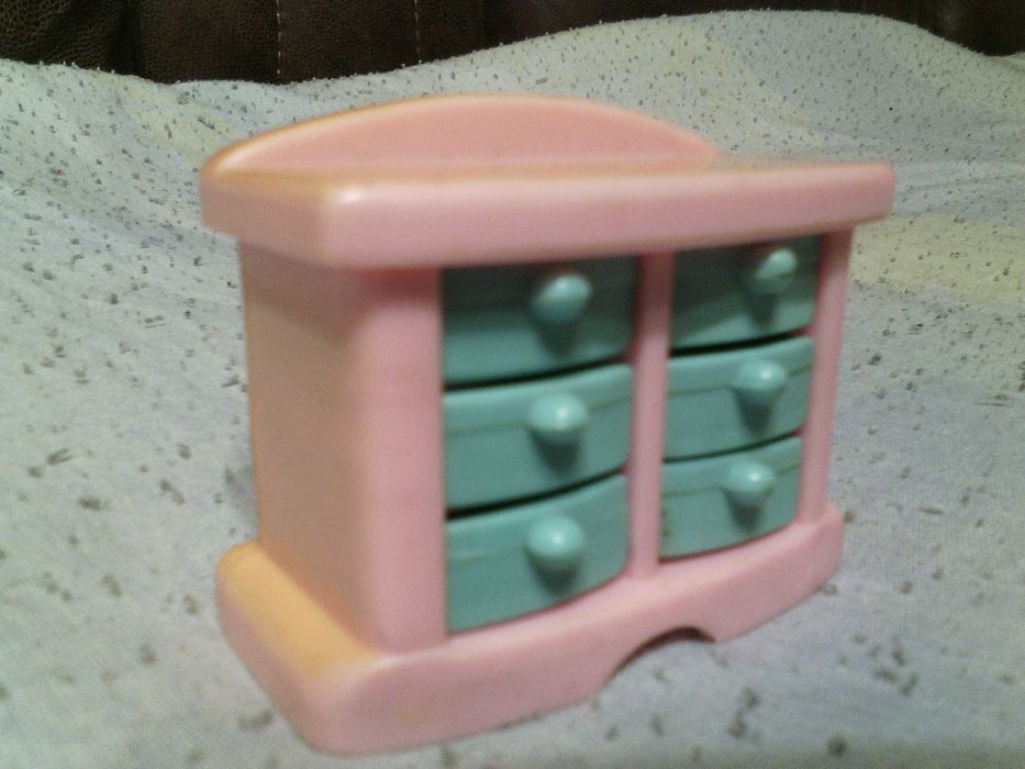 Мебель для кукол.