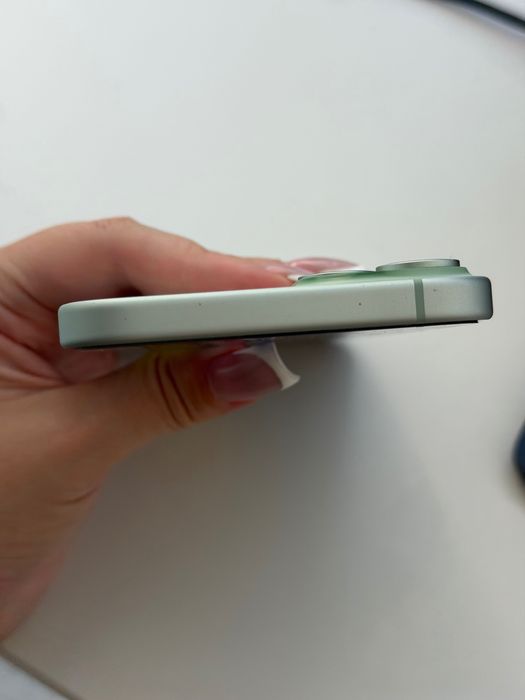 Apple iPhone 15 plus