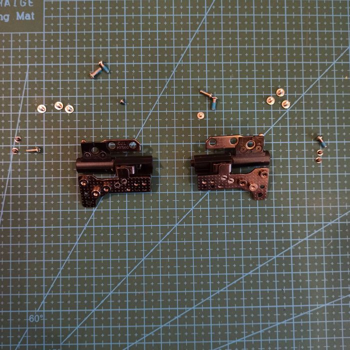 Оригінальні петлі кришки ноутбука Legion 5 15ACH6.