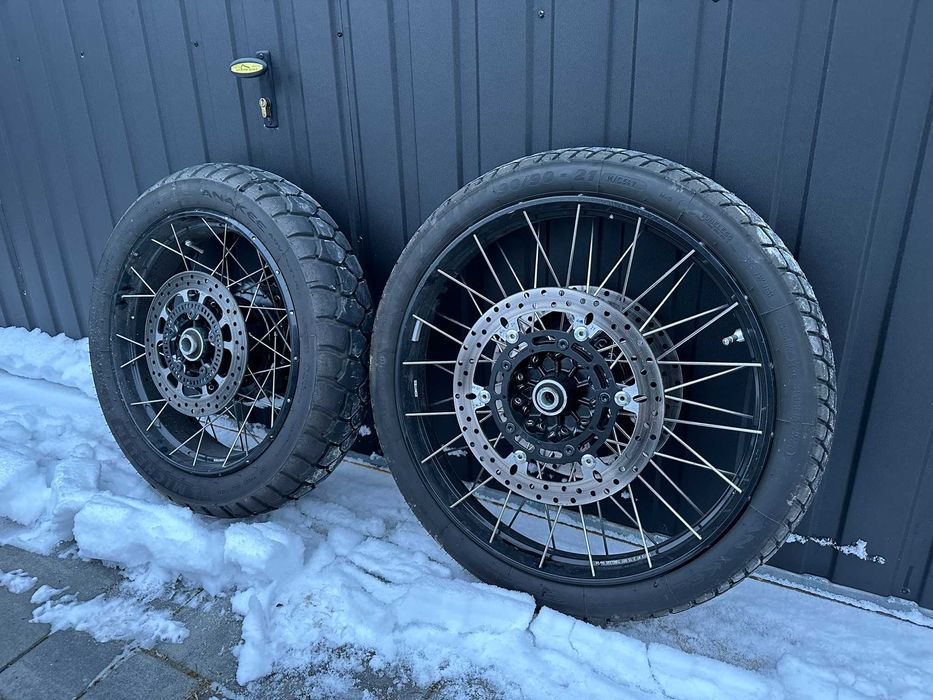 Opony Michelin Anakee Adventure 90/90-21 oraz 150/70-18 kpl jak nowe