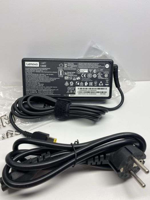 Блок питания для ноутбука Lenovo 20V, 6.75A, 135W