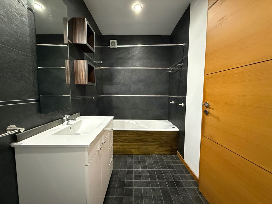 Excelente T3 Duplex em Paredes