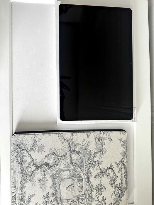 Samsung Galaxy Tab S9 FE 5G 8/128GB Gray + чохол у подарунок