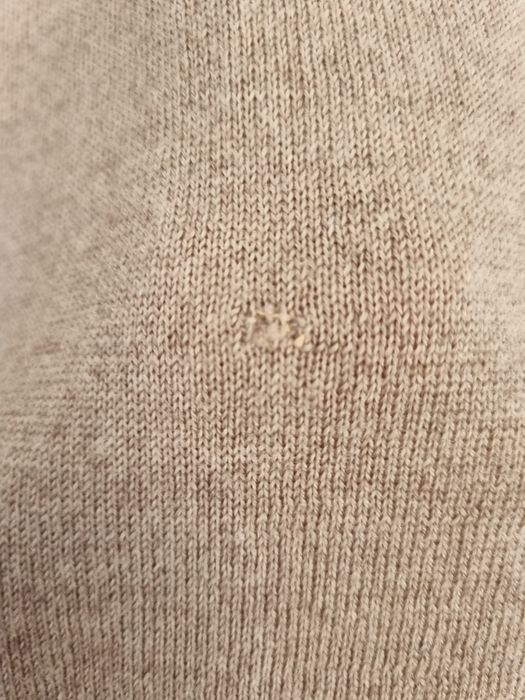 Sweter Calvin Klein Jeans wełna beżowy cienki dekolt v w serek