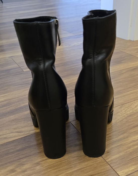 Buty damskie skórzane Lasocki 39