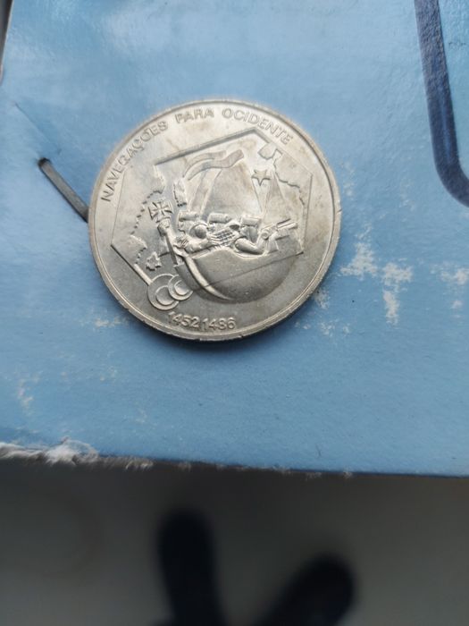 1 moeda portuguesa de 200 escudos de 1991 com