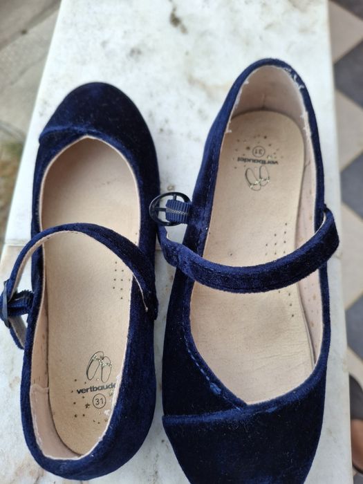 Sabrinas azul menina