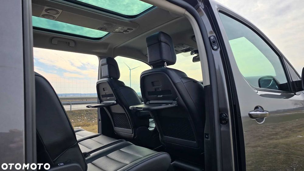 Wynajem busa, 8 osób, kat. B