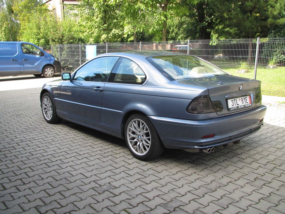 sprzedam dobre i pewne auto.