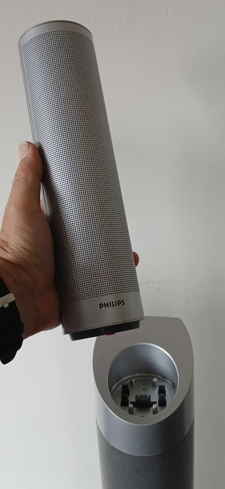 Par de Colunas (Torre) Philips com Subwoofer e Satélites Removíveis de 4 Vias