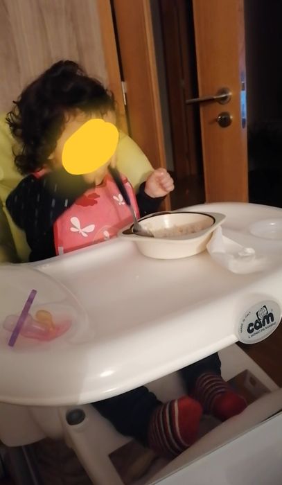 Cadeira de refeição criança