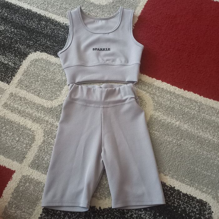 Костюмчик для дівчинки...