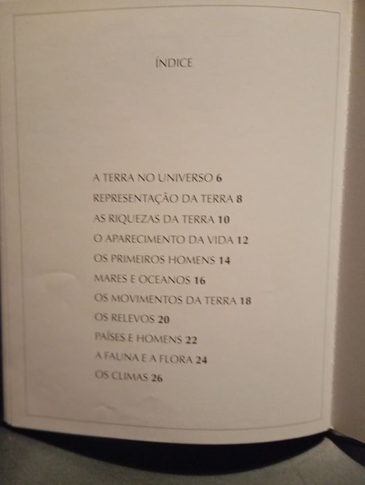 Livro "A terra - enciclopédia por imagens"