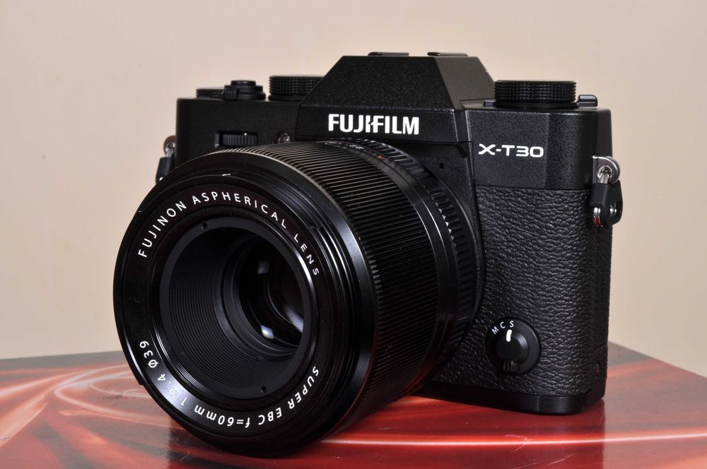 Fuji X-T30III Cinza + XF 60mm Macro WR. Novo, zero fotos. Caixa e acessórios. Garantia Fuji PT