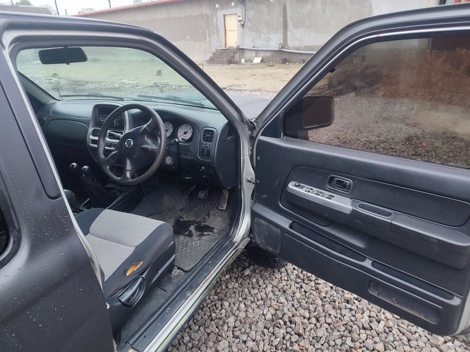 Продам Nissan Navara 2005р