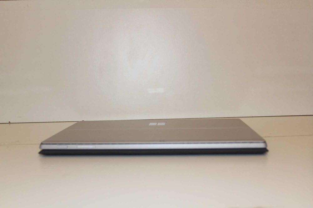 Microsoft Surface Pro 7+ LTE Intel i5-1135G7 12.3" IPS 16/256GB