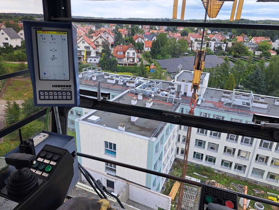 Używany dźwig żuraw wieżowy Liebherr 140EC-H Litronic 2008r