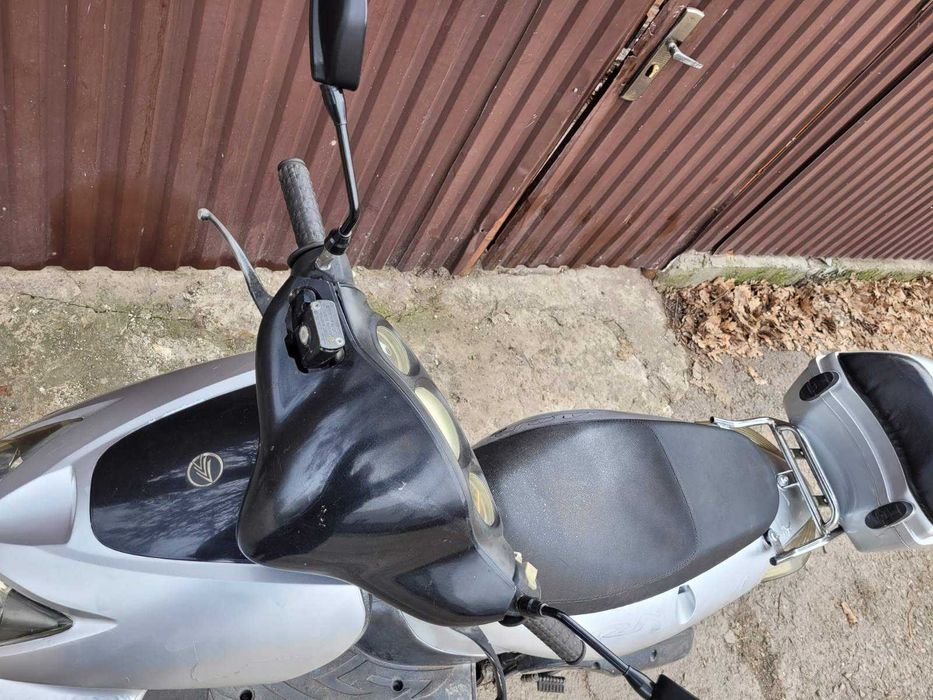 Продам скутер з документами