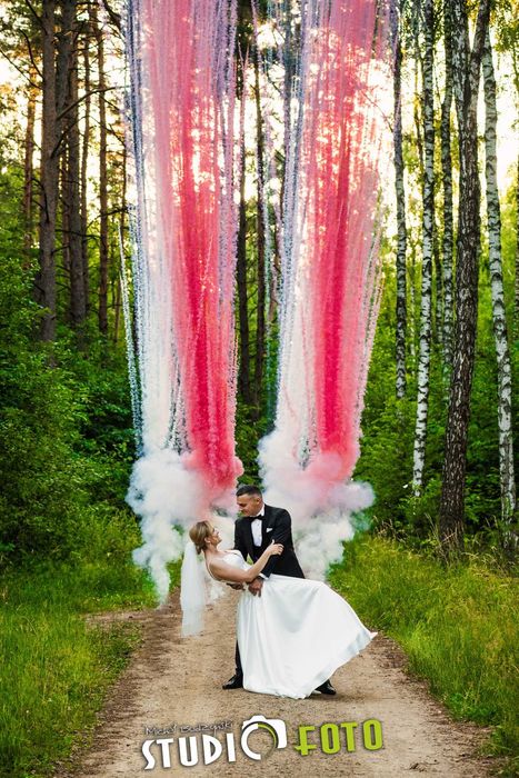 Fotobudka Fotolustro Fotograf Cieżki dym Miłość Fontanny iskier