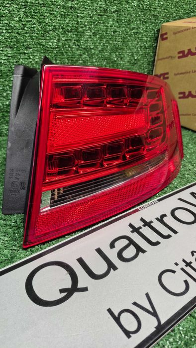 Farolim Stop Direito LED TYC Audi A4 B8 Sedan 8K Ref. 11-B555-01-2B - NOVO PROMOÇÂO
