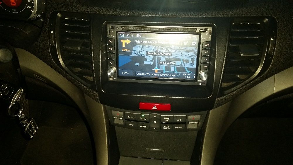 Montaż Radia 2 din Wideorejestrator Kamery Samochodowe Mapy Lexus Daci