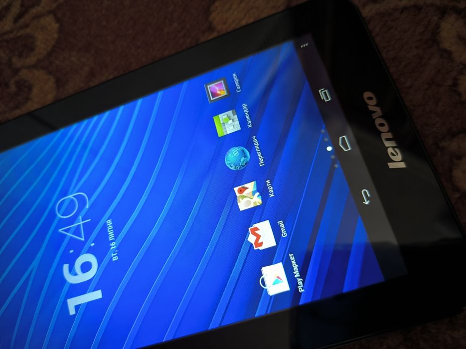 Планшет Lenovo IdeaTab A-3000F