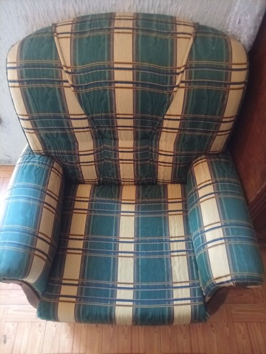 Conjunto sofá e poltrona