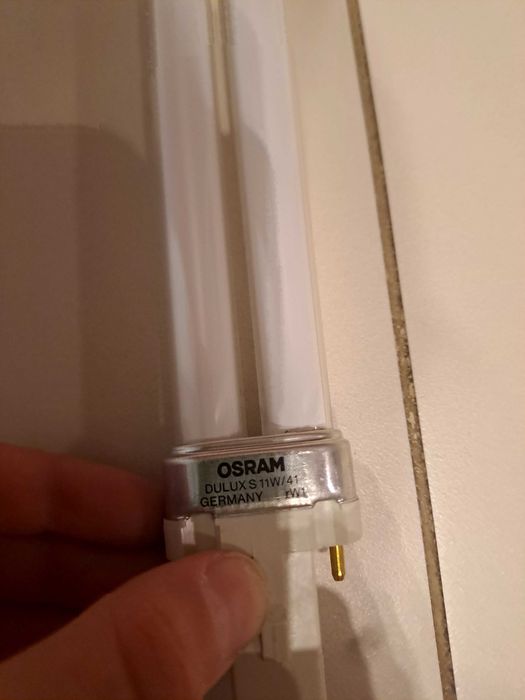 Świetlówka g23 11w 1700k
