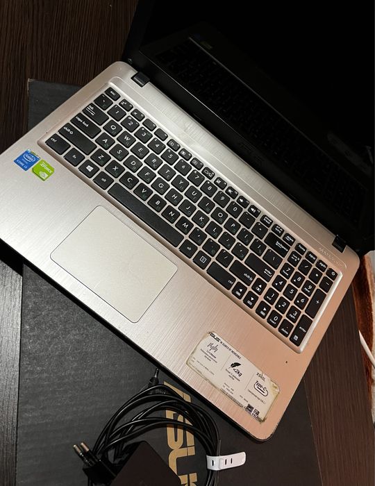 Ноутбук ASUS X540L | 15.6" | i3| HHD 500GB | Готовий до роботи