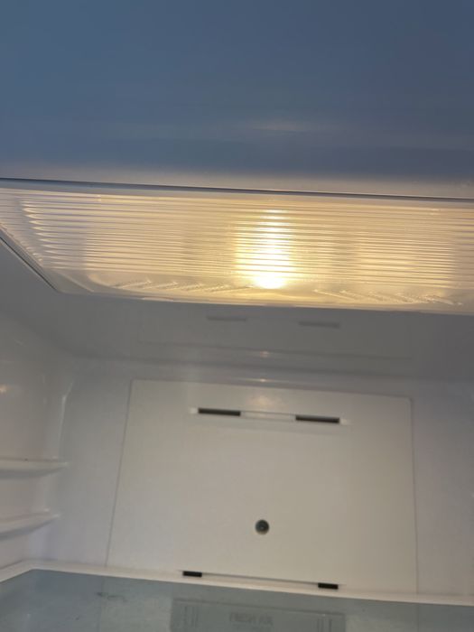 Frigorífico LG com dispensador de água