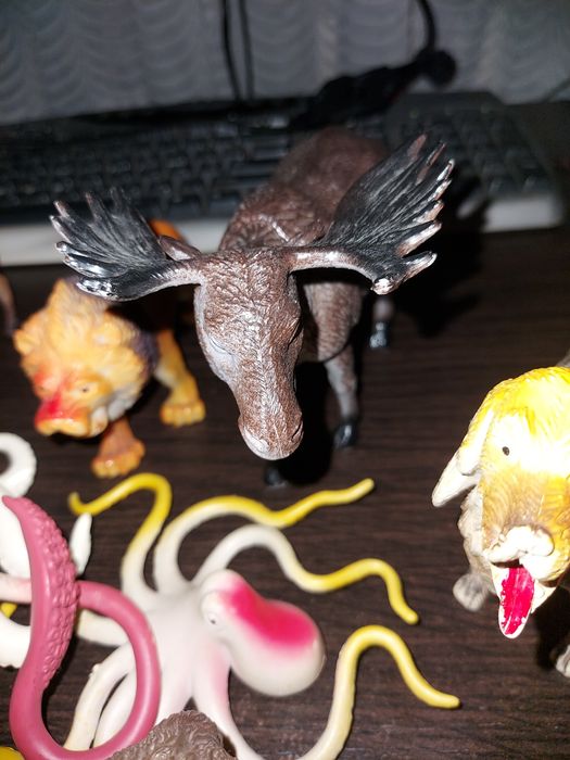 14 шт животные в идеале, продаём 1 лот целиком