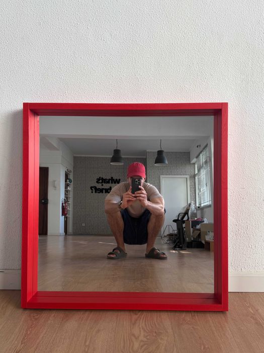 Espelho de Parede - Madeira Vermelho - Ikea (NOVO)