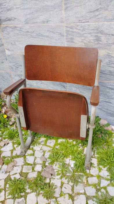 Cadeira de cinema antiga