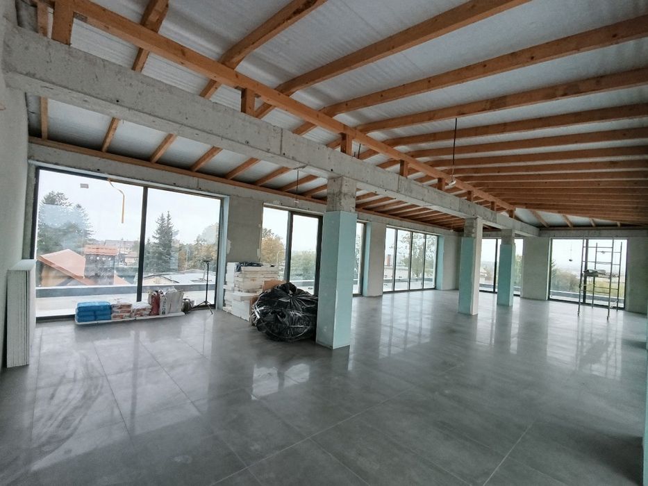 Оренда тераси Пустомити Грушевського 6 (площа 380 м2)