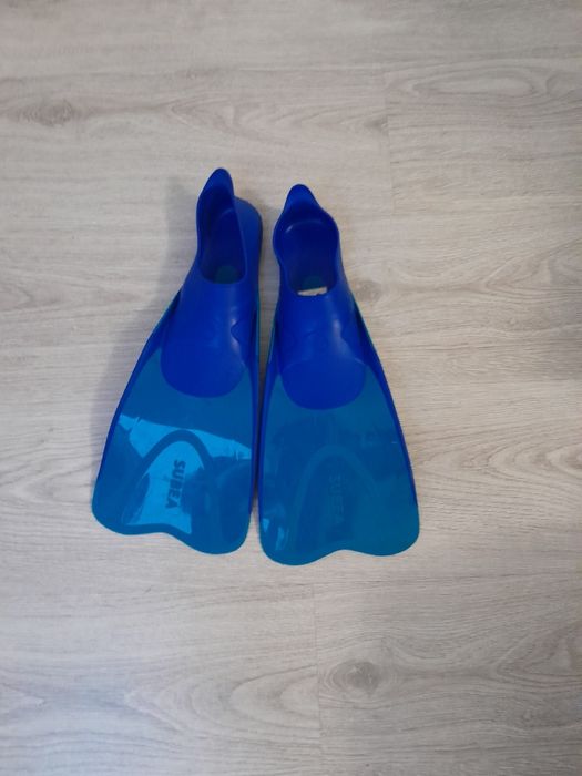 Sprzedam płetwy rozmiar 34-35