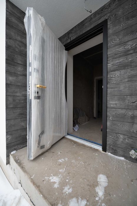 Продаж. Котедж (Двоян) Корнин. вул. Б. Хмельницького, буд. 70