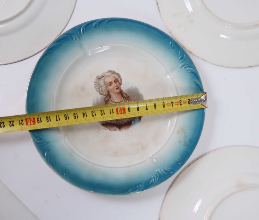 Pratos Nobreza Francesa - Faiança Pexonne finais do Séc. XIX