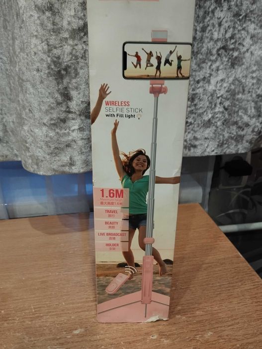 Продам новую селфи палку за 299 грн