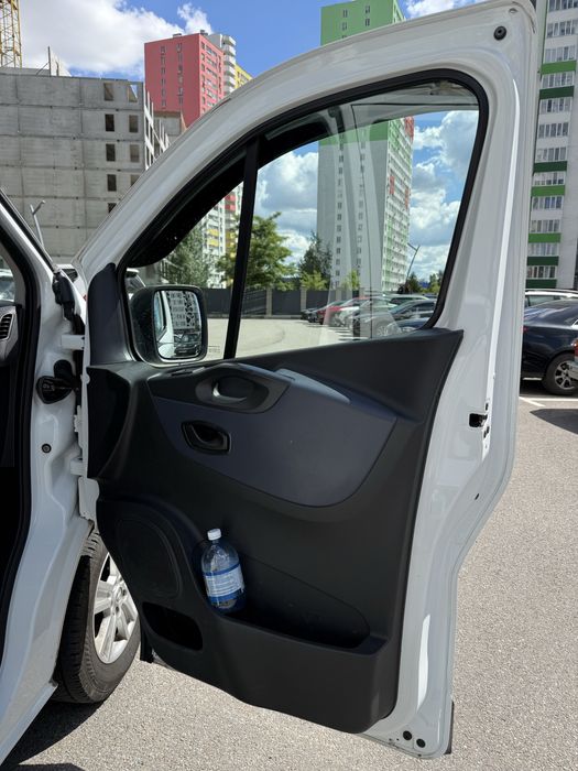 Opel Vivaro 2017р., 1,6сdti, груз-пас, довга база