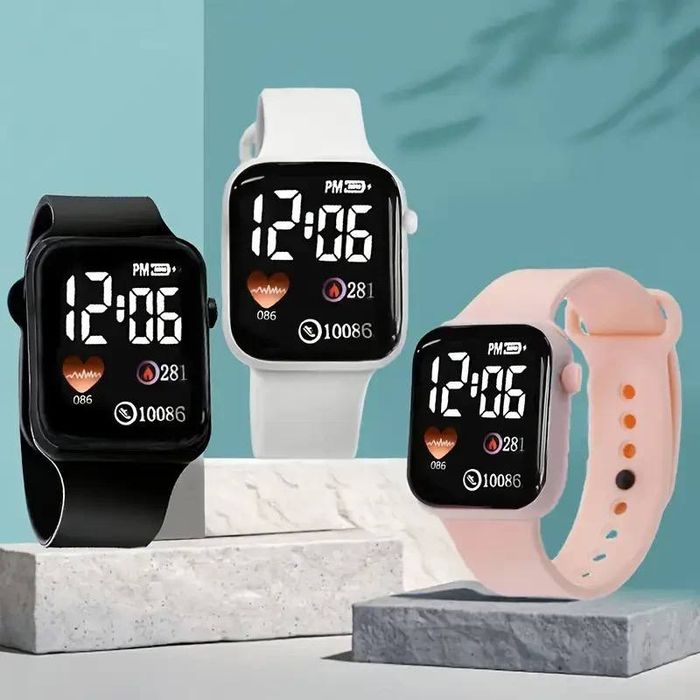 Жіночий подарунковий набір: Стильний годинник + браслет