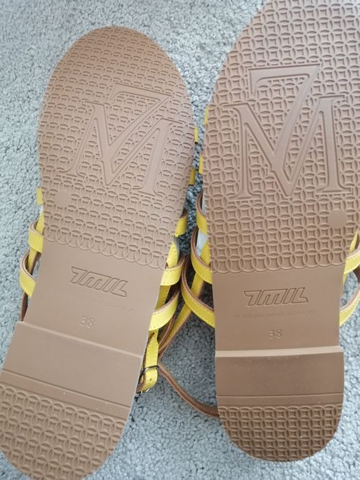 Sandały nowe skórzane damskie w rozmiarze 38 7 mil