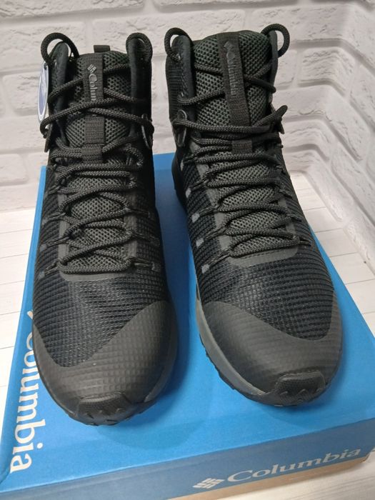 ОРИГІНАЛ кросівки Columbia  Trailstorm Mid Waterproof BM0155 Чорний