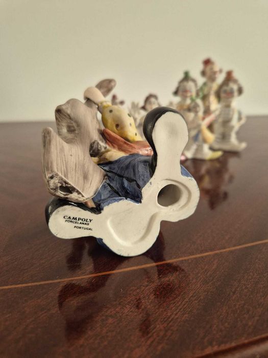 Conjunto de Figuras de Palhaços em Porcelana (Coleção Decorativa)