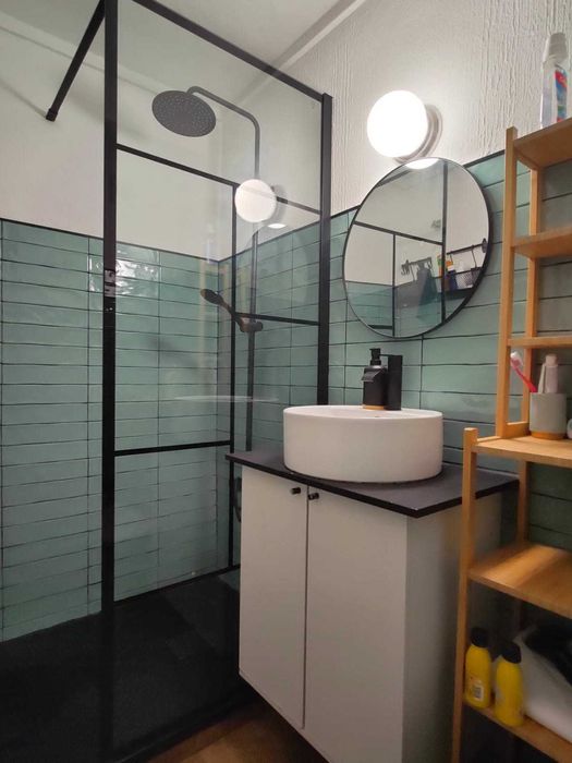 Quarto Espaçoso para Trabalhador em Paço de Arcos