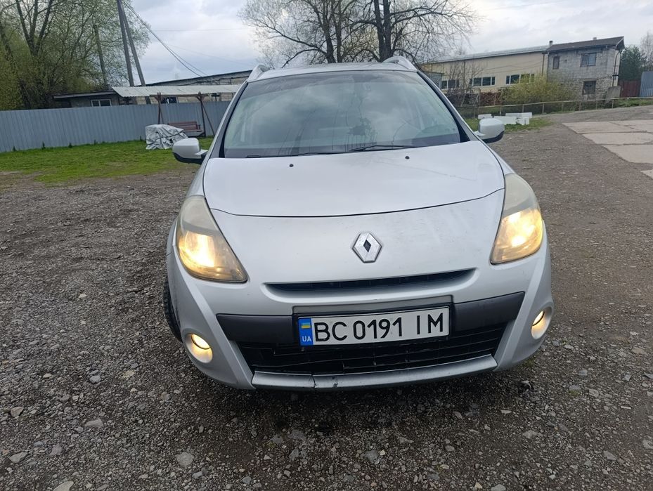 Продам renault clio гарний стан обслужена