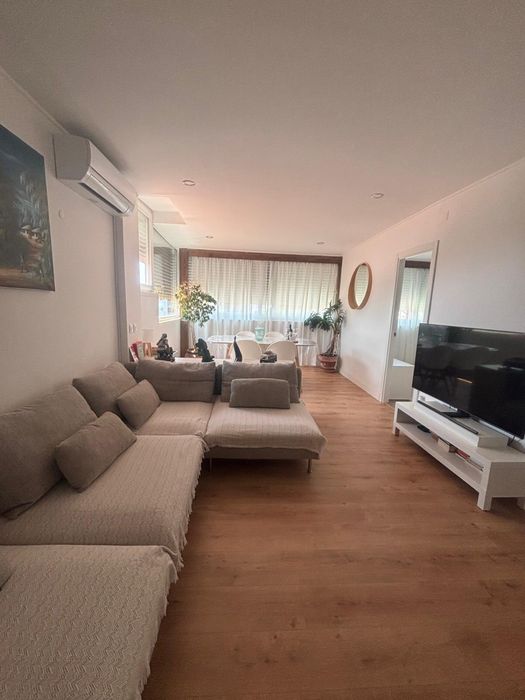 Apartamento T1 na Parede