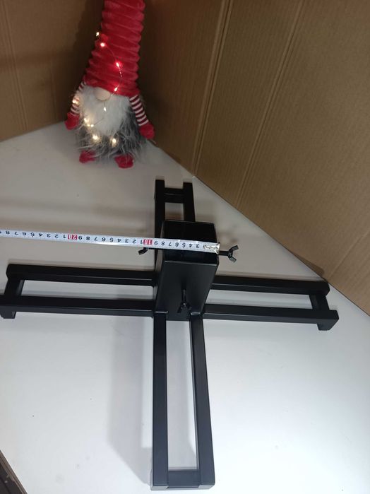 Nowoczesny solidny stojak pod choinkę, duży.