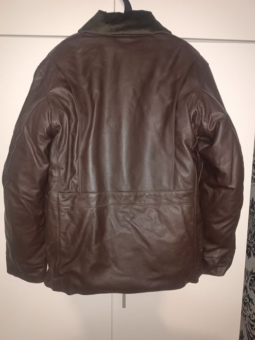 Куртка льотна шкіряна.